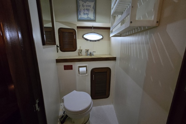 1700 Somewhere 56ft Marine Trader Yacht For Sale