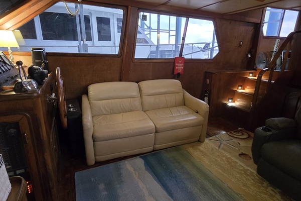 1700 Somewhere 56ft Marine Trader Yacht For Sale