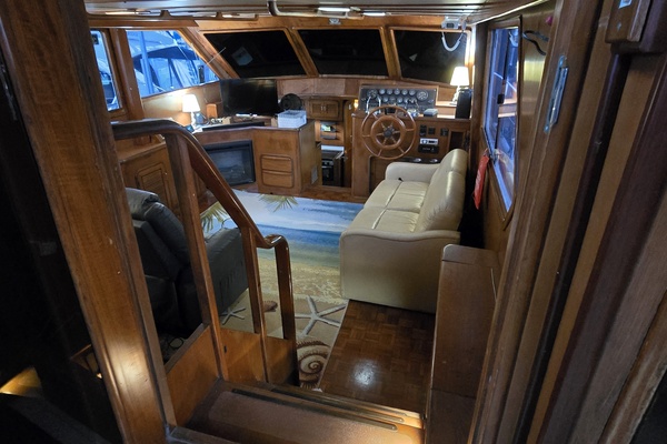 1700 Somewhere 56ft Marine Trader Yacht For Sale