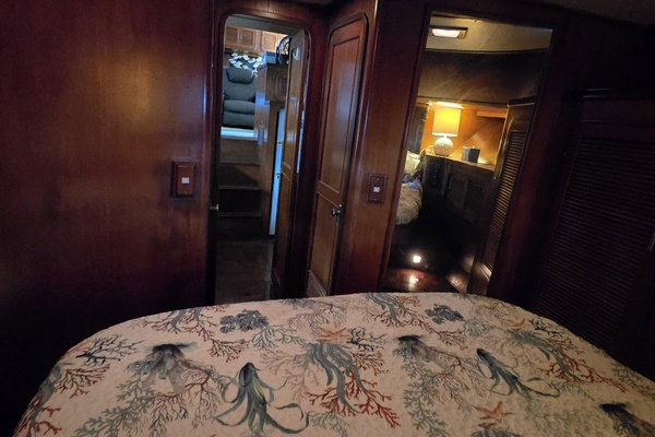 1700 Somewhere 56ft Marine Trader Yacht For Sale