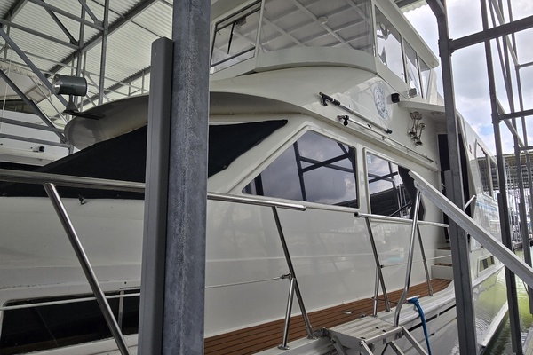 1700 Somewhere 56ft Marine Trader Yacht For Sale