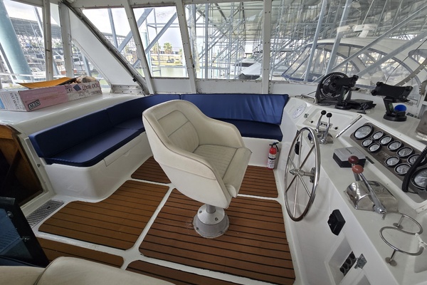 1700 Somewhere 56ft Marine Trader Yacht For Sale