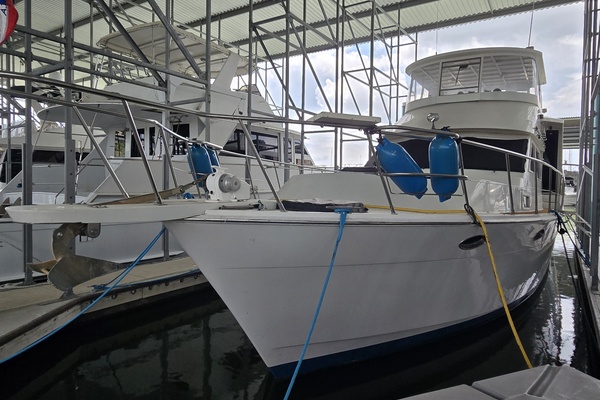 1700 Somewhere 56ft Marine Trader Yacht For Sale