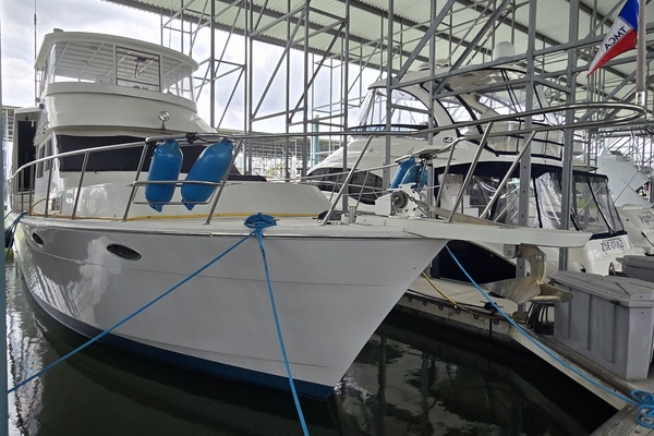 1700 Somewhere 56ft Marine Trader Yacht For Sale