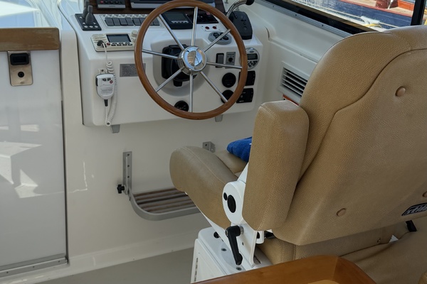 Liberty 30ft Back Cove Yacht For Sale