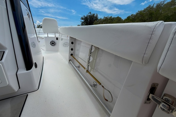 26ft Sportsman Yacht For Sale
