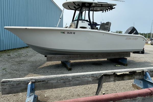 24ft Sea Pro Yacht For Sale