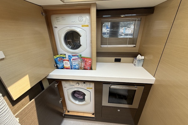 The Scorpion 60ft Cruisers Yacht For Sale