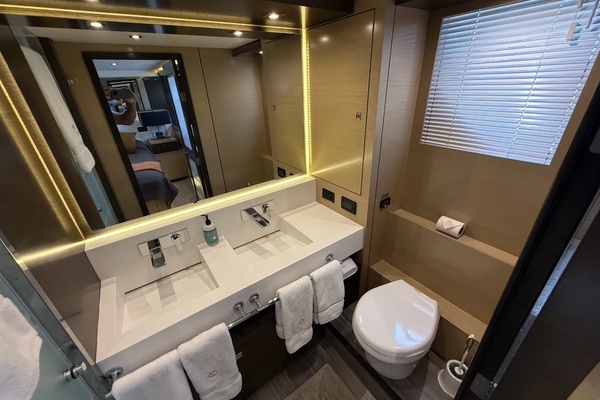 The Scorpion 60ft Cruisers Yacht For Sale