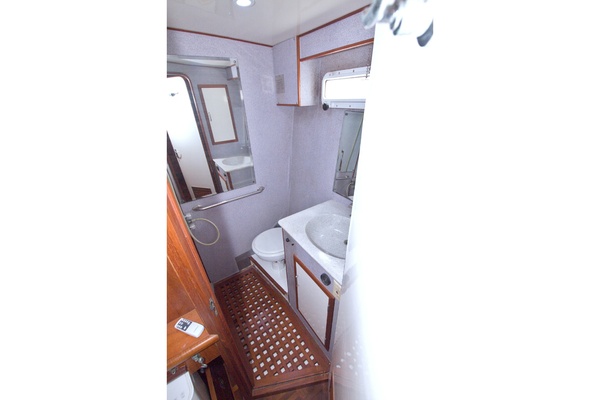 WE GO II 56ft Jefferson Yacht For Sale