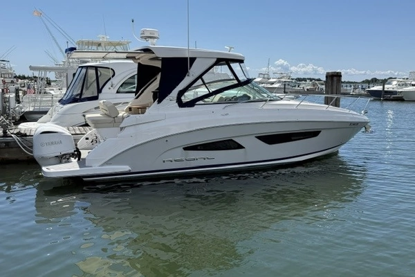 33-ft-Regal-2020-33 XO- Clinton Connecticut United States  yacht for sale