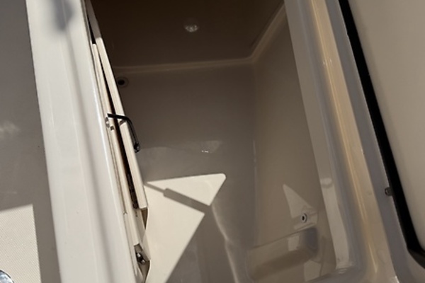 27ft Grady White Yacht For Sale