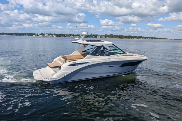 Sea Ray Sundancer 320 Yacht For Sale