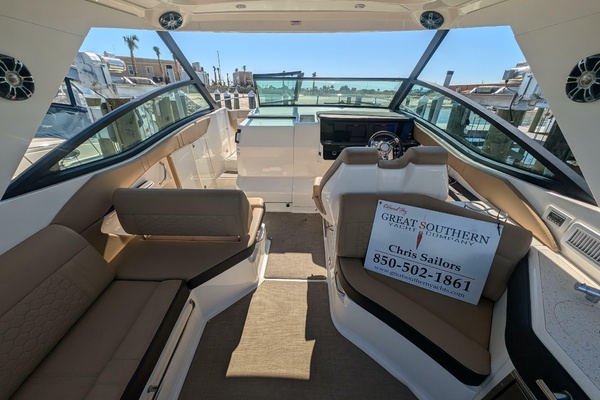 32ft Sea Ray Yacht For Sale