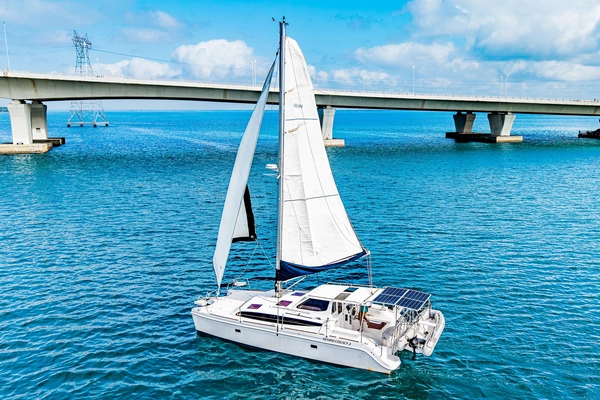 35-ft-Gemini-2014-Legacy 25-Serenity Panama City Florida United States  yacht for sale