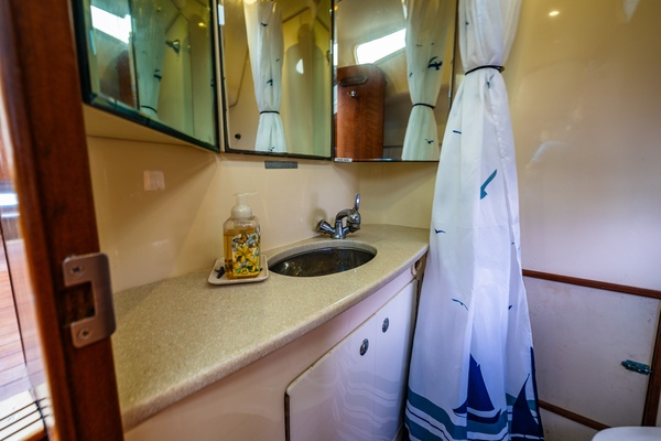 Serenity 35ft Gemini Yacht For Sale