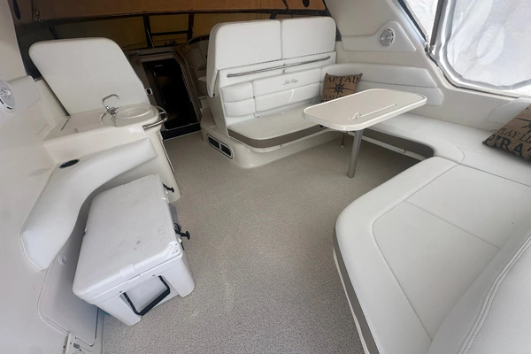 Photo of the 1999 Sea Ray Sundancer 370