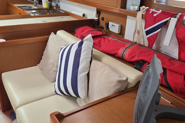 HANUMAN 45ft Beneteau Yacht For Sale