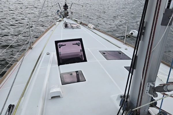Beneteau Oceanis 45 Yacht For Sale