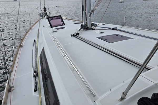 Beneteau Oceanis 45 Yacht For Sale