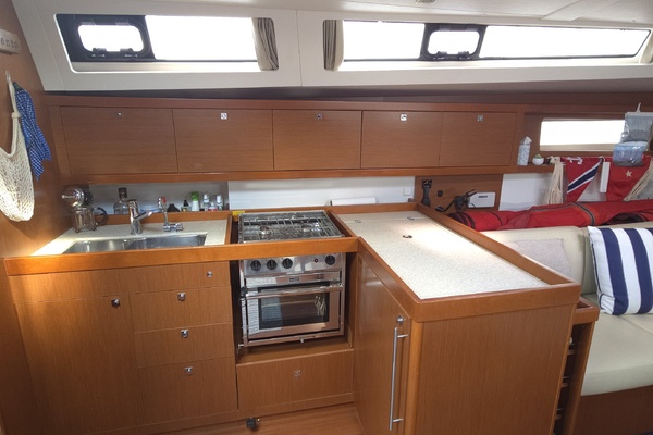 HANUMAN 45ft Beneteau Yacht For Sale