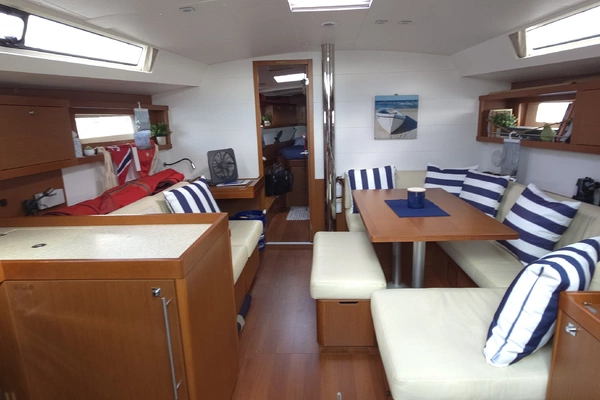 Beneteau Oceanis 45 Yacht For Sale