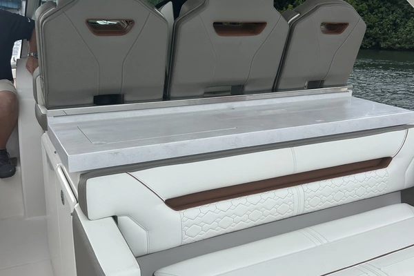 2023 Tiara Yachts 34
