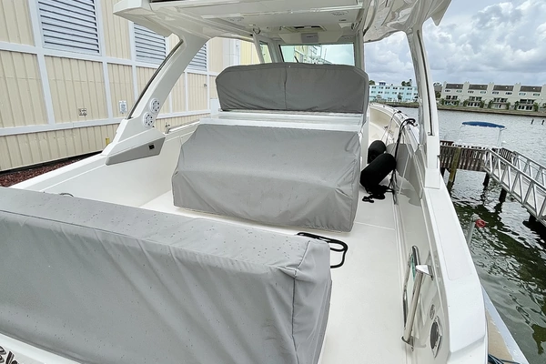 2023 Tiara Yachts 34