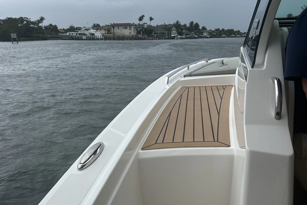 2023 Tiara Yachts 34