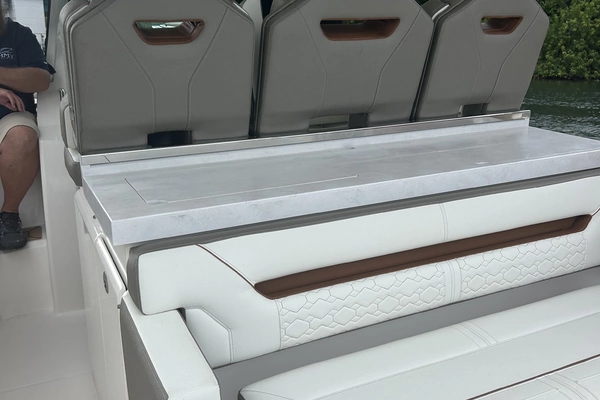 2023 Tiara Yachts 34