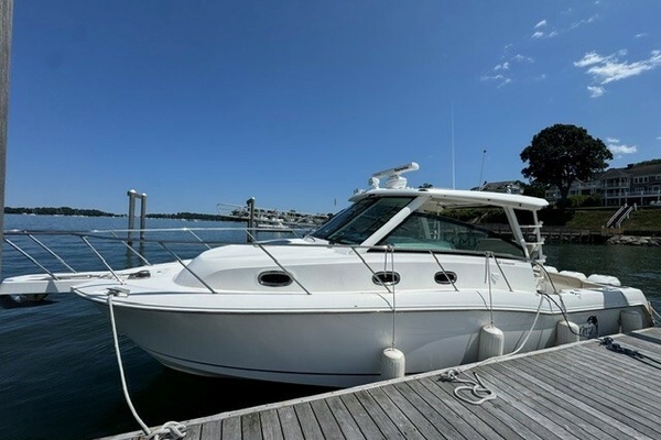 34ft Boston Whaler Yacht For Sale