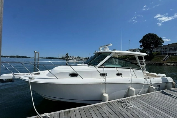 2016 Boston Whaler 34