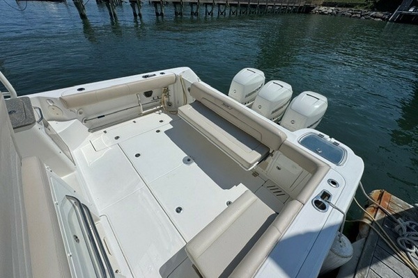 34ft Boston Whaler Yacht For Sale