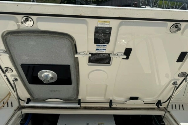 2016 Boston Whaler 34