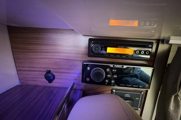 2016 Boston Whaler 34