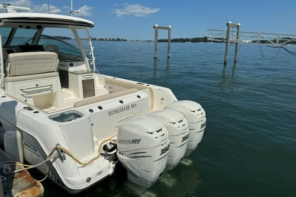 2016 Boston Whaler 34
