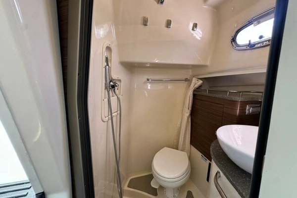 2016 Boston Whaler 34