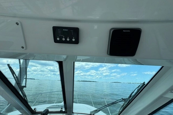 2016 Boston Whaler 34