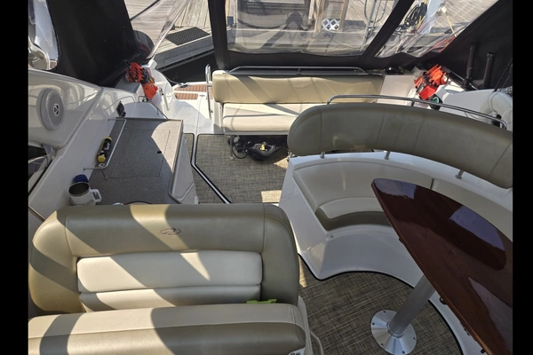 2010 Regal 37