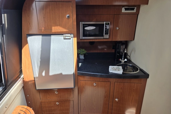 2010 Regal 37