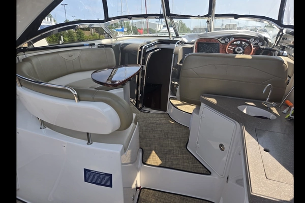2010 Regal 37