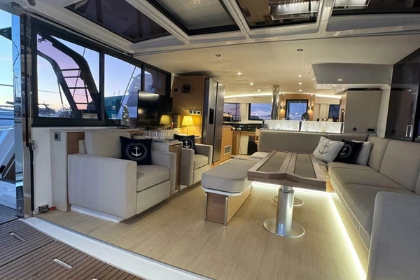 Bali 4.8 Yacht For Sale