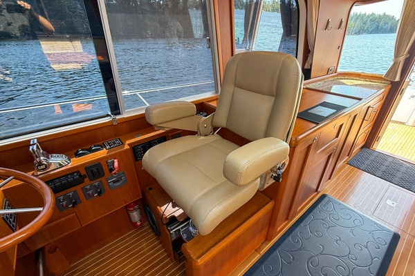 Maggie May 45ft Grand Banks Yacht For Sale