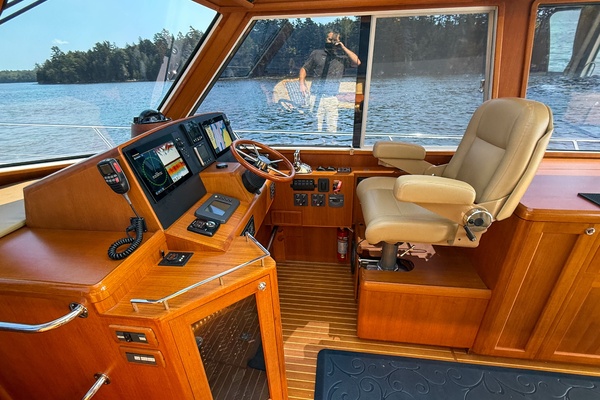 Maggie May 45ft Grand Banks Yacht For Sale