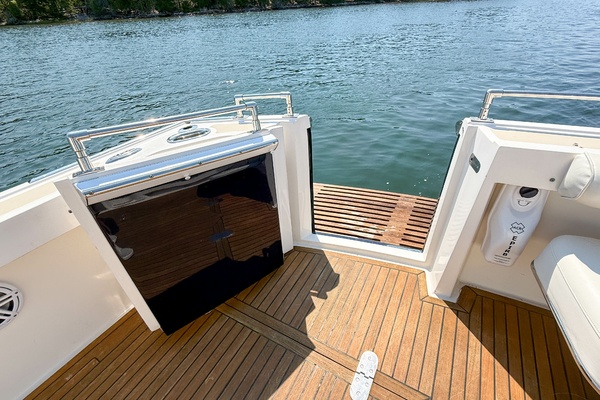 Maggie May 45ft Grand Banks Yacht For Sale