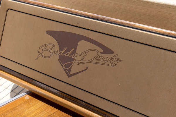 1999 Buddy Davis 52