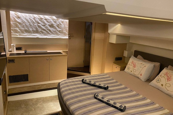 55ft Prestige Yacht For Sale