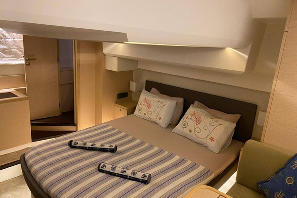 55ft Prestige Yacht For Sale