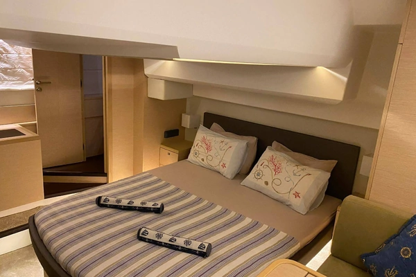 Prestige  Yacht For Sale
