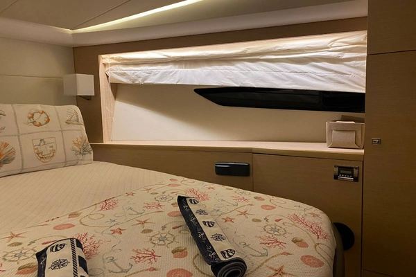 Prestige  Yacht For Sale